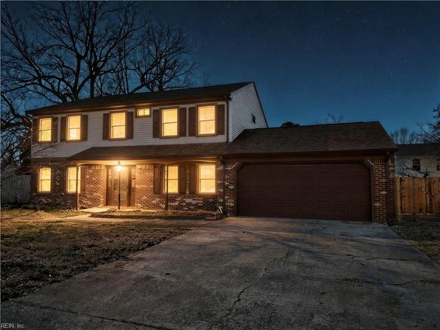 251 S Parliament DR, Virginia Beach, VA 23462