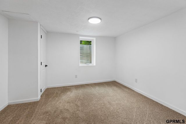 2407 Washington Street, Bellevue, NE 68005