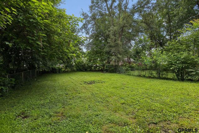 2407 Washington Street, Bellevue, NE 68005
