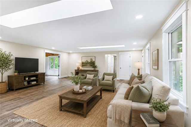 24 Sandpiper Hill, Perinton, NY 14450