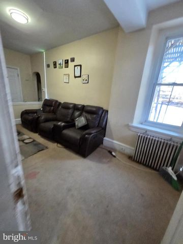 627 MACDADE BLVD, Collingdale, PA 19023