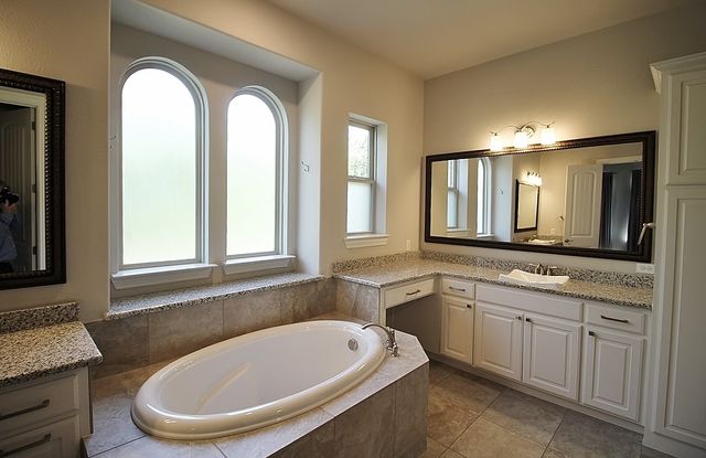 2313 Lamberth Court, Heath, TX 75126