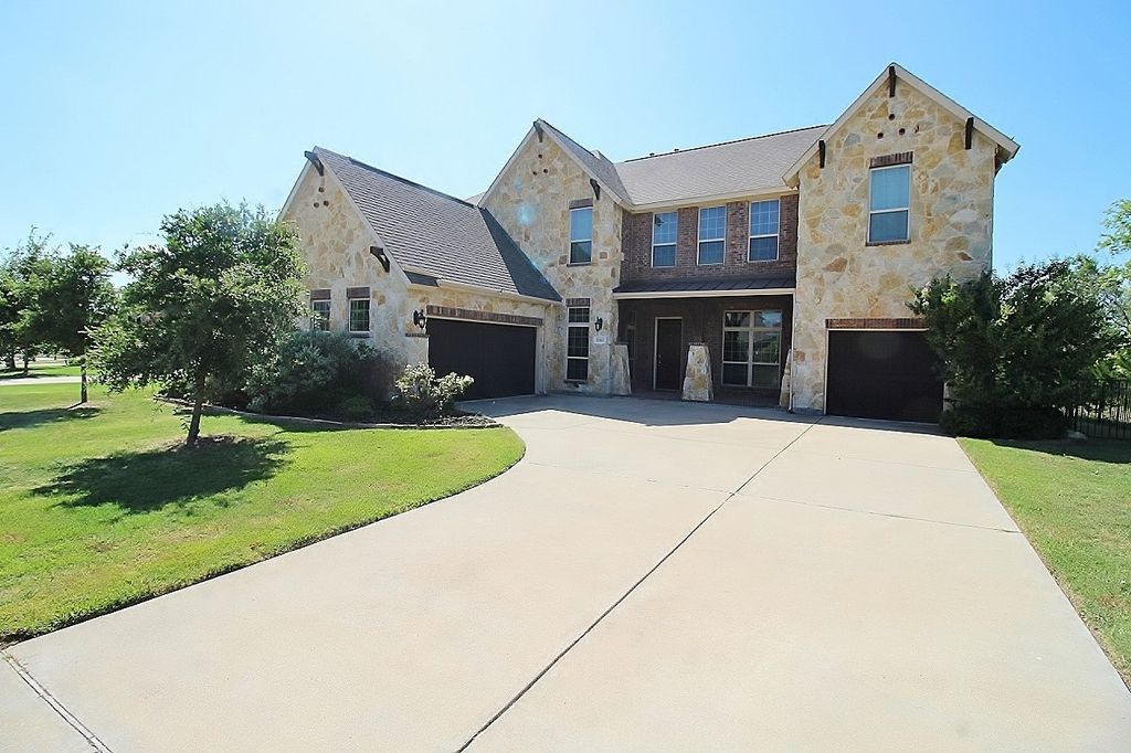 2313 Lamberth Court, Heath, TX 75126