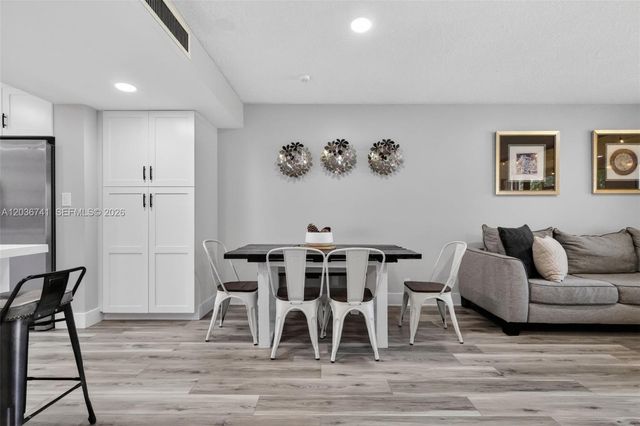 4427 Luxemburg Ct, Lake Worth, FL 33467
