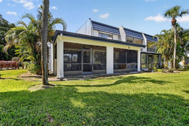 4427 Luxemburg Ct, Lake Worth, FL 33467