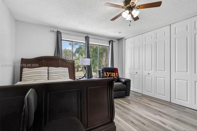4427 Luxemburg Ct, Lake Worth, FL 33467
