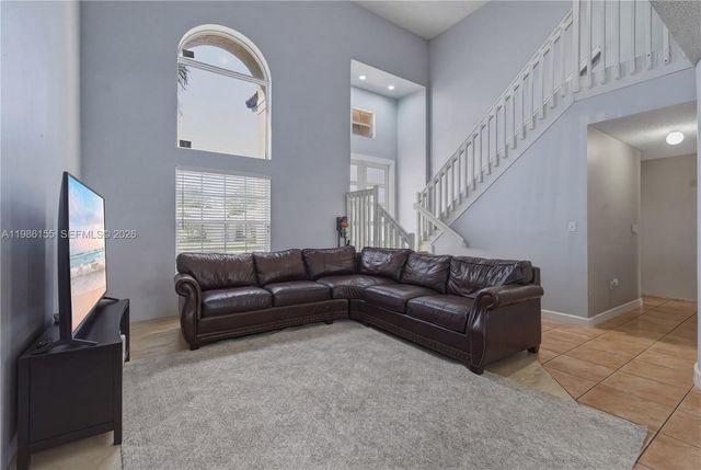 13237 NW 11th St, Miami, FL 33182