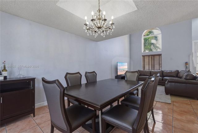 13237 NW 11th St, Miami, FL 33182