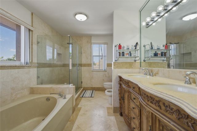 13237 NW 11th St, Miami, FL 33182