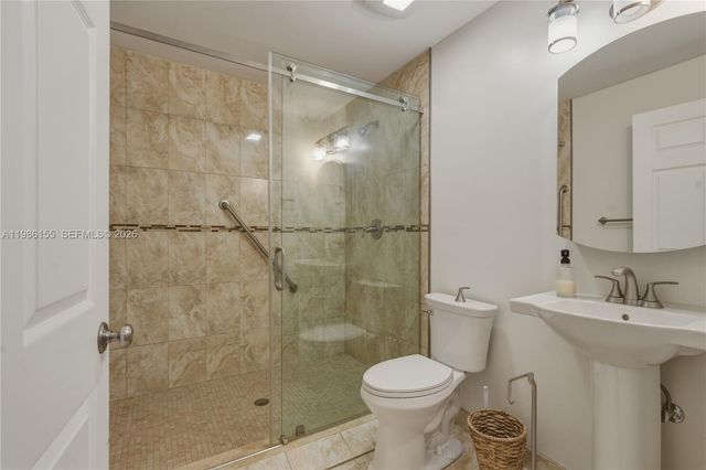 13237 NW 11th St, Miami, FL 33182