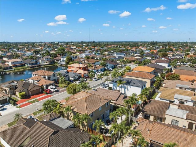 13237 NW 11th St, Miami, FL 33182