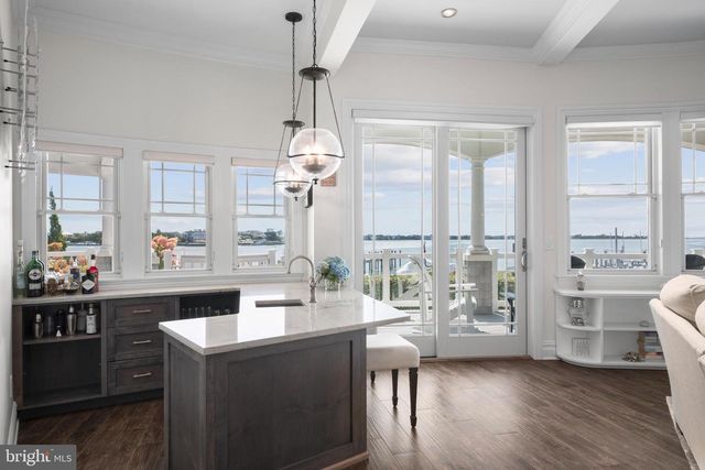 43 W HOLLY DR, Long Beach Township, NJ 08008