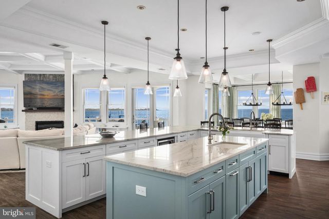 43 W HOLLY DR, Long Beach Township, NJ 08008