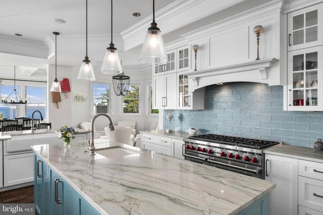 43 W HOLLY DR, Long Beach Township, NJ 08008