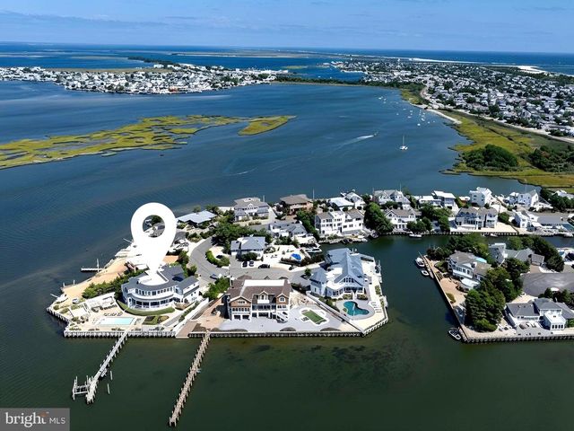 43 W HOLLY DR, Long Beach Township, NJ 08008