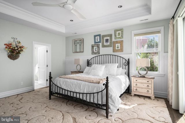 43 W HOLLY DR, Long Beach Township, NJ 08008