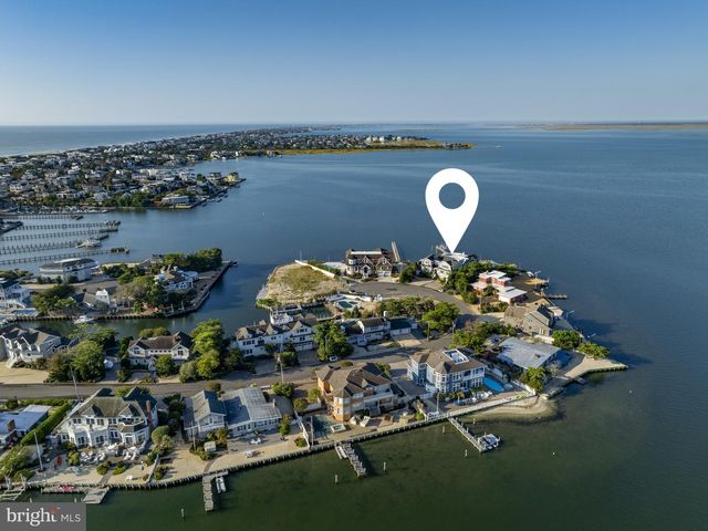 43 W HOLLY DR, Long Beach Township, NJ 08008