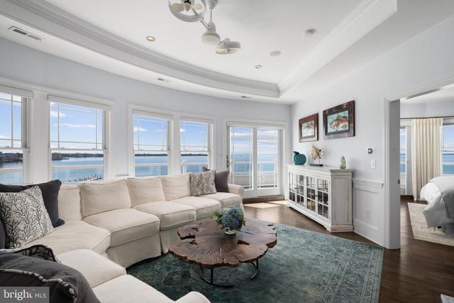 43 W HOLLY DR, Long Beach Township, NJ 08008