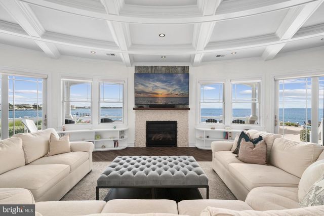 43 W HOLLY DR, Long Beach Township, NJ 08008