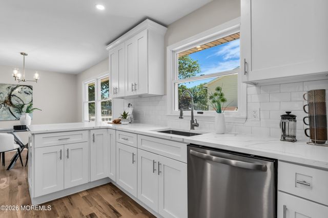 68 Sherman Avenue, Bayville, NJ 08721