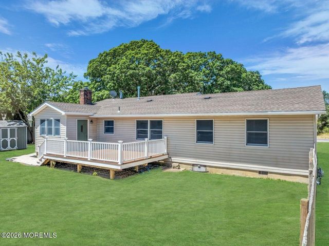 68 Sherman Avenue, Bayville, NJ 08721