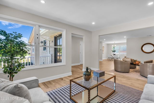68 Sherman Avenue, Bayville, NJ 08721