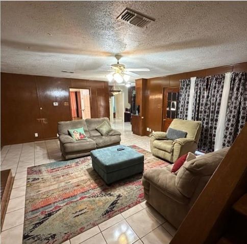 2438 Five Mile Circle, Dallas, TX 75233