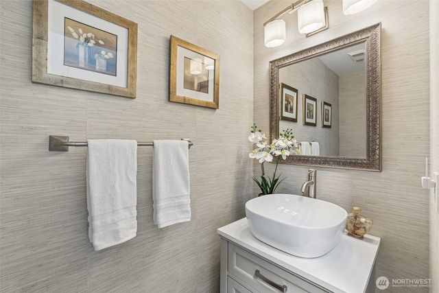 15004 61st Place NE, Kenmore, WA 98028