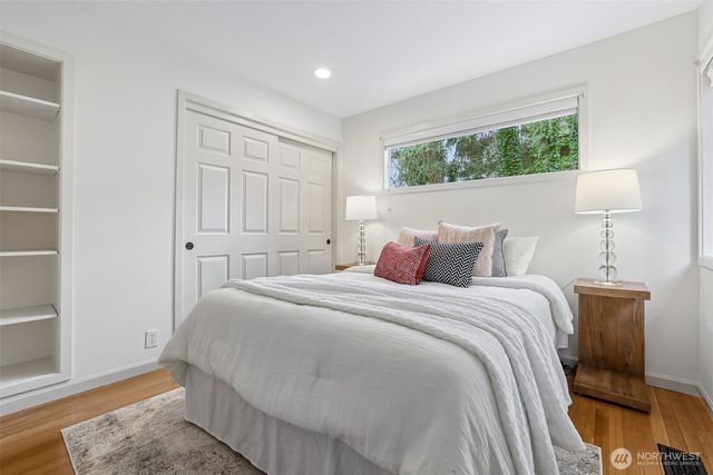 15004 61st Place NE, Kenmore, WA 98028