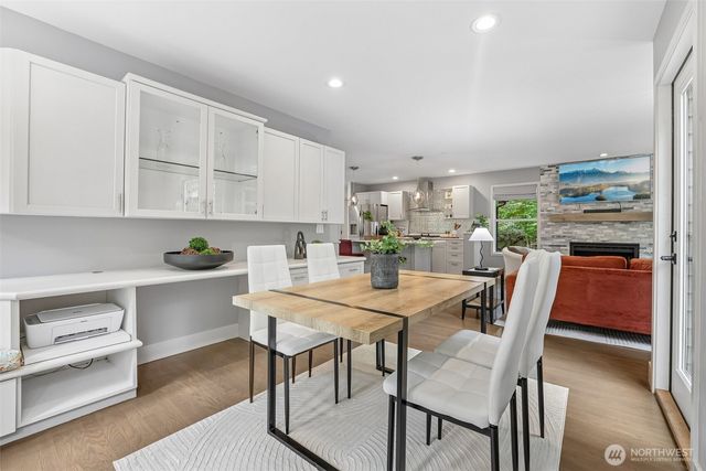 15004 61st Place NE, Kenmore, WA 98028