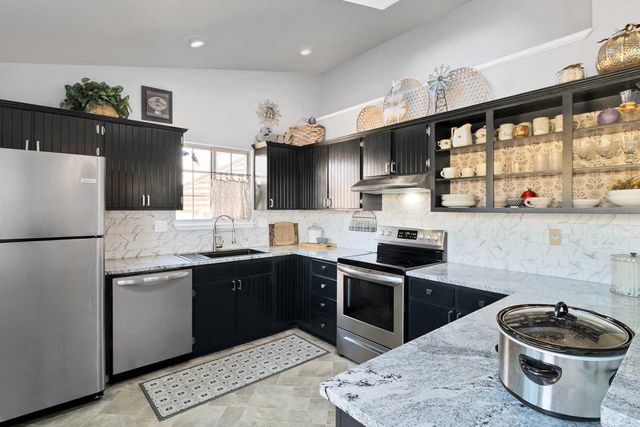 381 Explorer Ct Apt B, Grand Junction, CO 81507