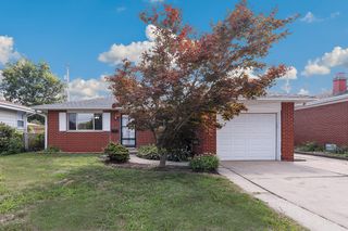 9409 5th Street, Highland, IN 46322