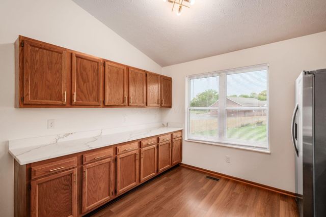 1492 Pine Wild Drive, Columbus, OH 43223
