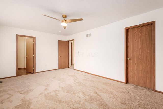 1492 Pine Wild Drive, Columbus, OH 43223
