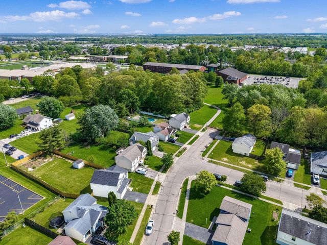 1492 Pine Wild Drive, Columbus, OH 43223