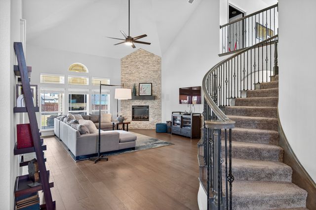 1526 Spring Hill Drive, Cedar Hill, TX 75104