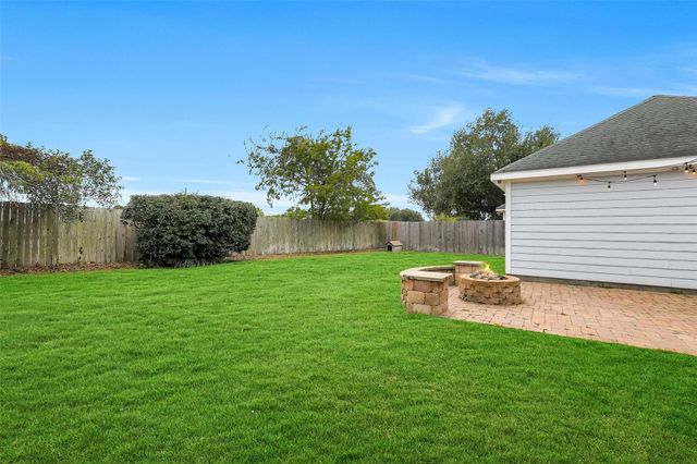 16211 Green Smoke Drive, Houston, TX 77095