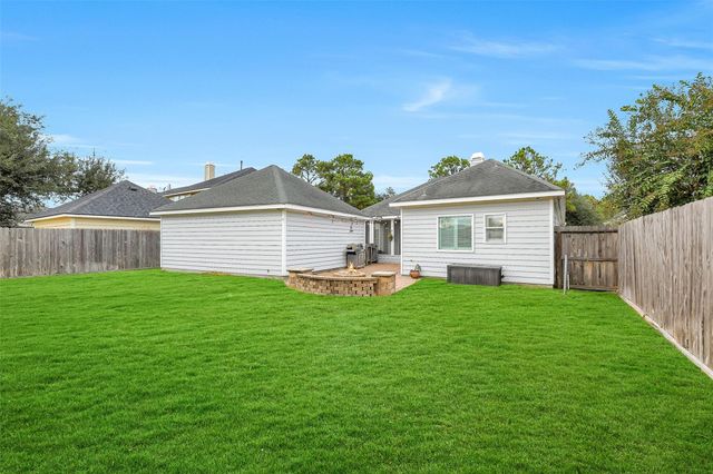 16211 Green Smoke Drive, Houston, TX 77095