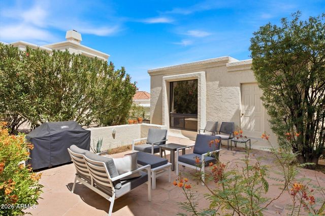 3800 E LINCOLN Drive 14, Phoenix, AZ 85018