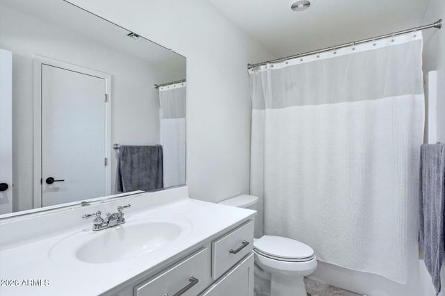 3800 E LINCOLN Drive 14, Phoenix, AZ 85018