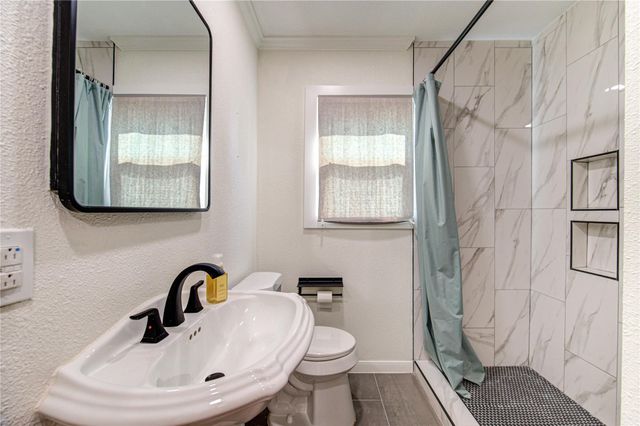 814 Sue Street, Houston, TX 77009