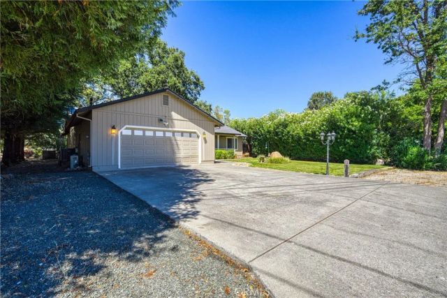 18164 Fishhook Court, Hidden Valley Lake, CA 95467