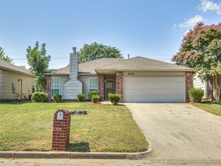 6334 S Madison Place, Tulsa, OK 74136
