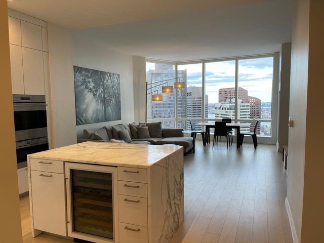 1 Franklin 4305, Boston, MA 02110