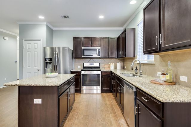 7017 Armagh DR, Austin, TX 78754