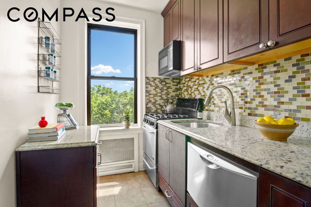 1710 Ave H D6, New York City, NY 11230