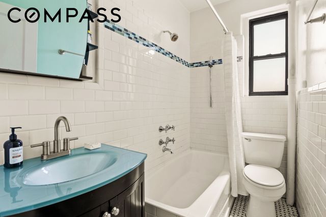 1710 Ave H D6, New York City, NY 11230