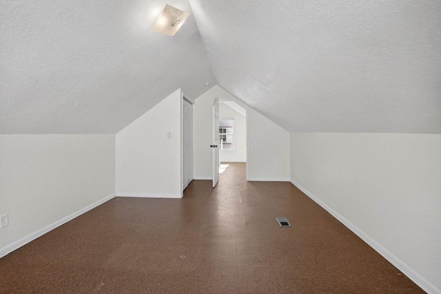 516 Cutler Street, Waterloo, IA 50703