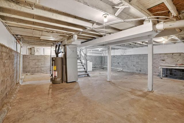 516 Cutler Street, Waterloo, IA 50703