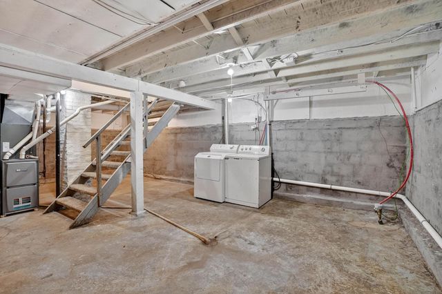 516 Cutler Street, Waterloo, IA 50703